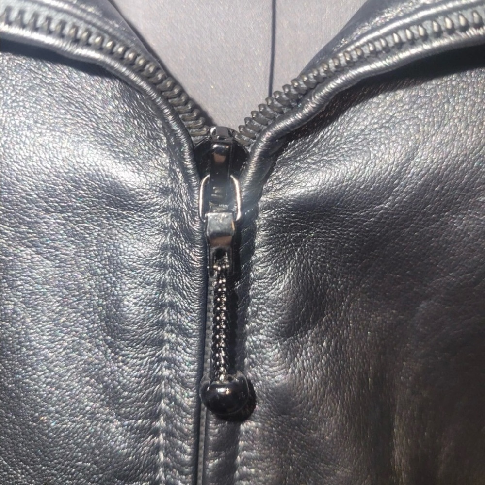 St. John women’s pearlised Napa leather grey jacket - Picture 8 of 12